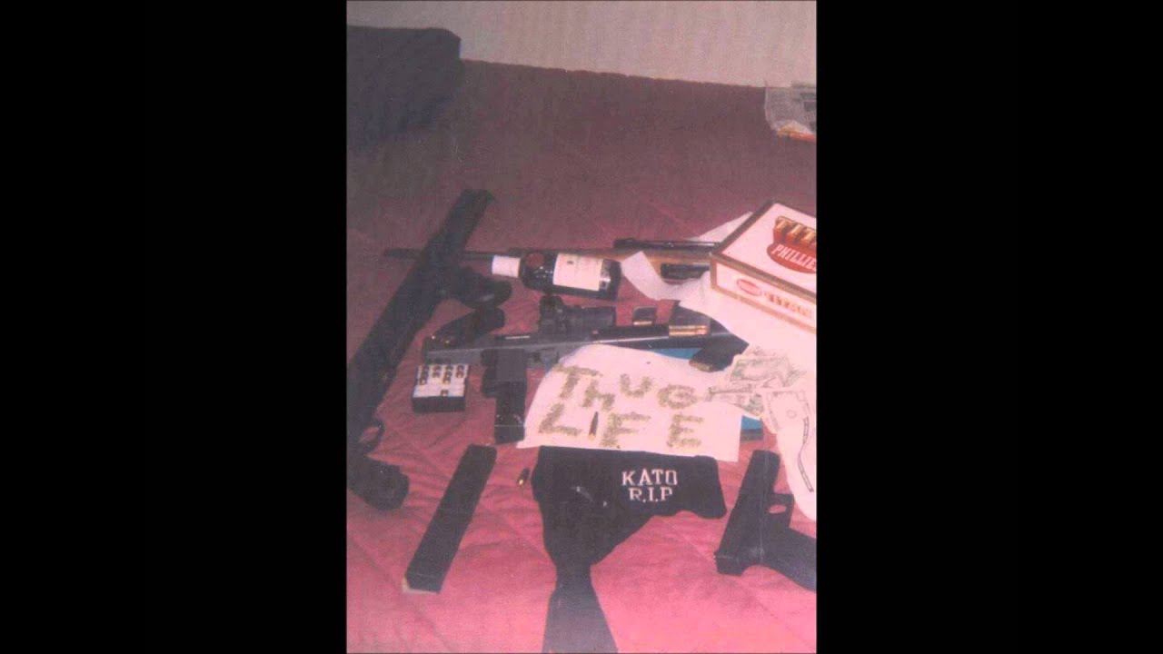 2Pac - When We Ride On Our Enemies (Original) (Alternate Version) (CDQ)