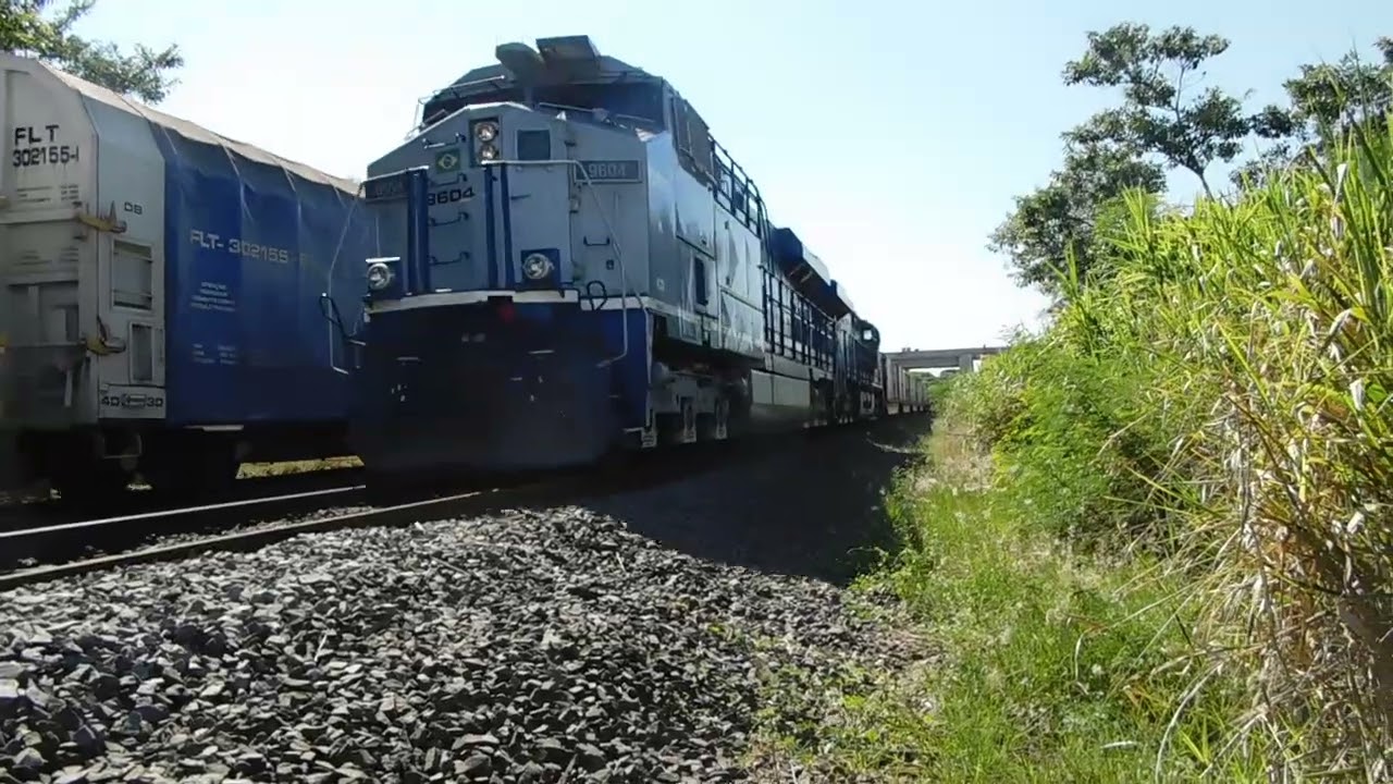 Trens no KM 118 + 550O em Cordeirópolis/SP.