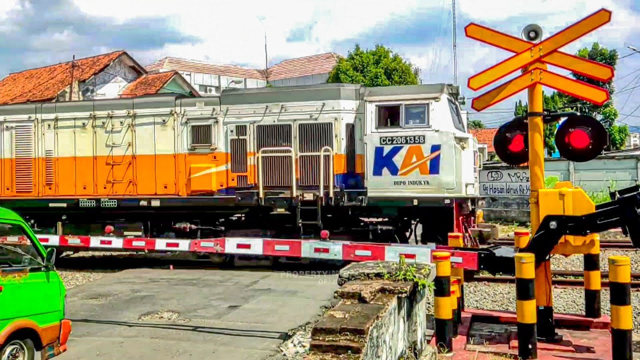 PALANG KUNING !! 7 Jenis Palang Perlintasan Kereta Api Random | ALKMAAR, WARTECH SDR
