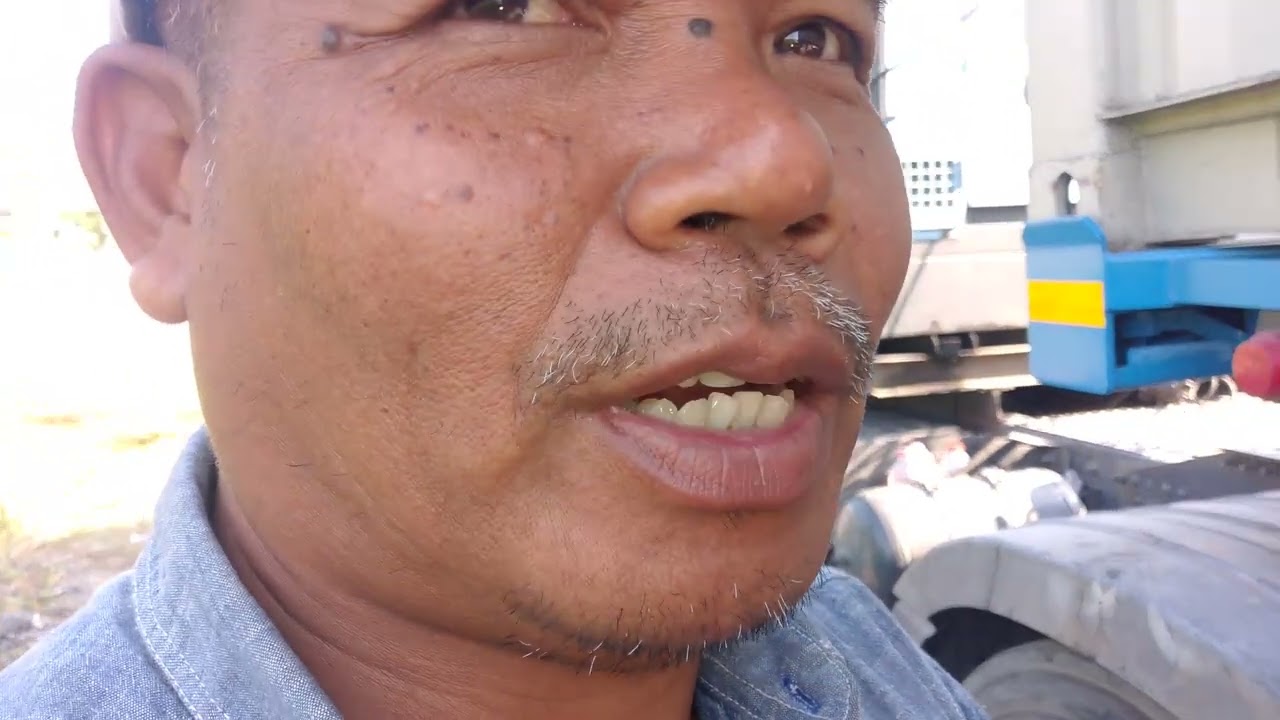 ปัญหาหน้างานในความเป็นจริงในการขับรถขับ 4 ชั่วโมงพักครึ่งชั่วโมงและขับไม่เกิน 10 ชั่วโมงต่อวัน
