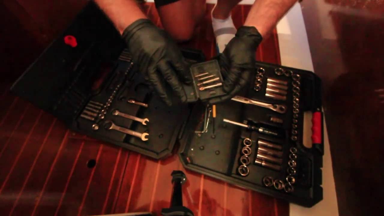 Sailboat Yanmar 2GM20 engine maintenance, changing the  alternator and fresh water pump belt