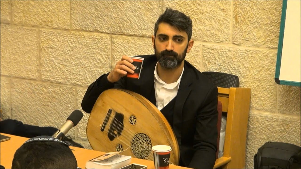 זיו יחזקאל פרשנות לשיר פיום ולילא