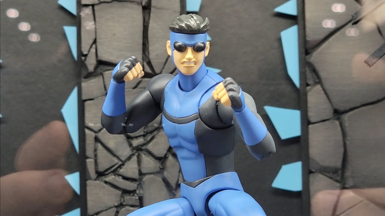Jada Toys Invincible Street Fighter Mega Man Scooby-Doo Cyberpunk SDCC Booth Walk Thru