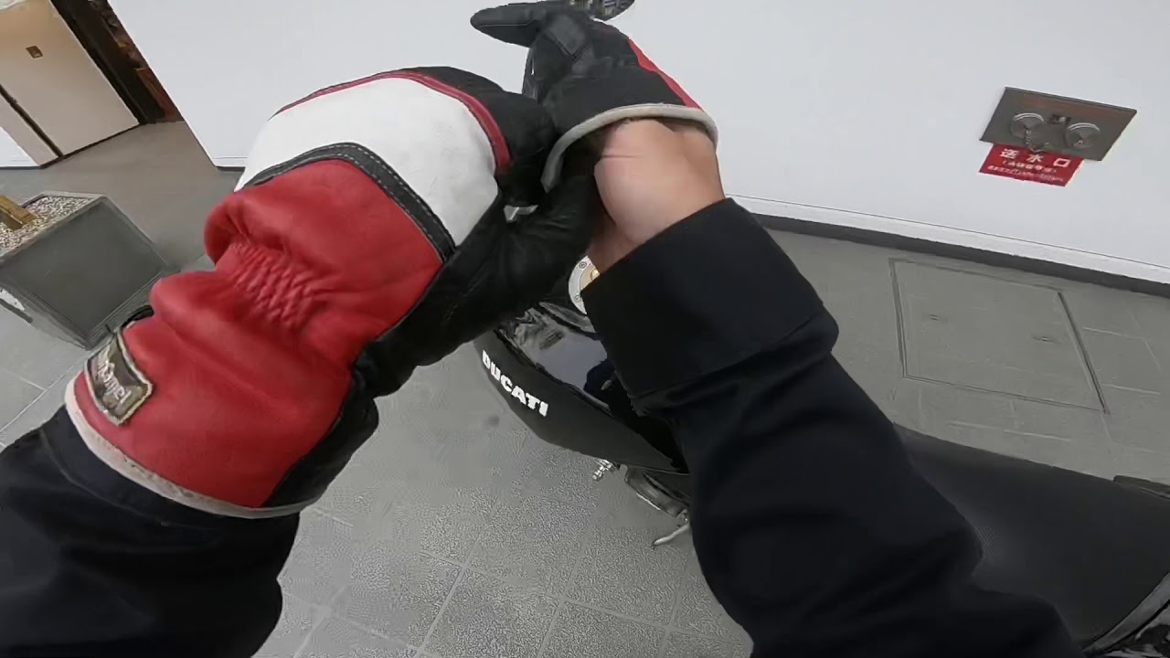 ドゥカティ　モンスター　S2R1000 インプレッション　Ducati monster s2r 1000