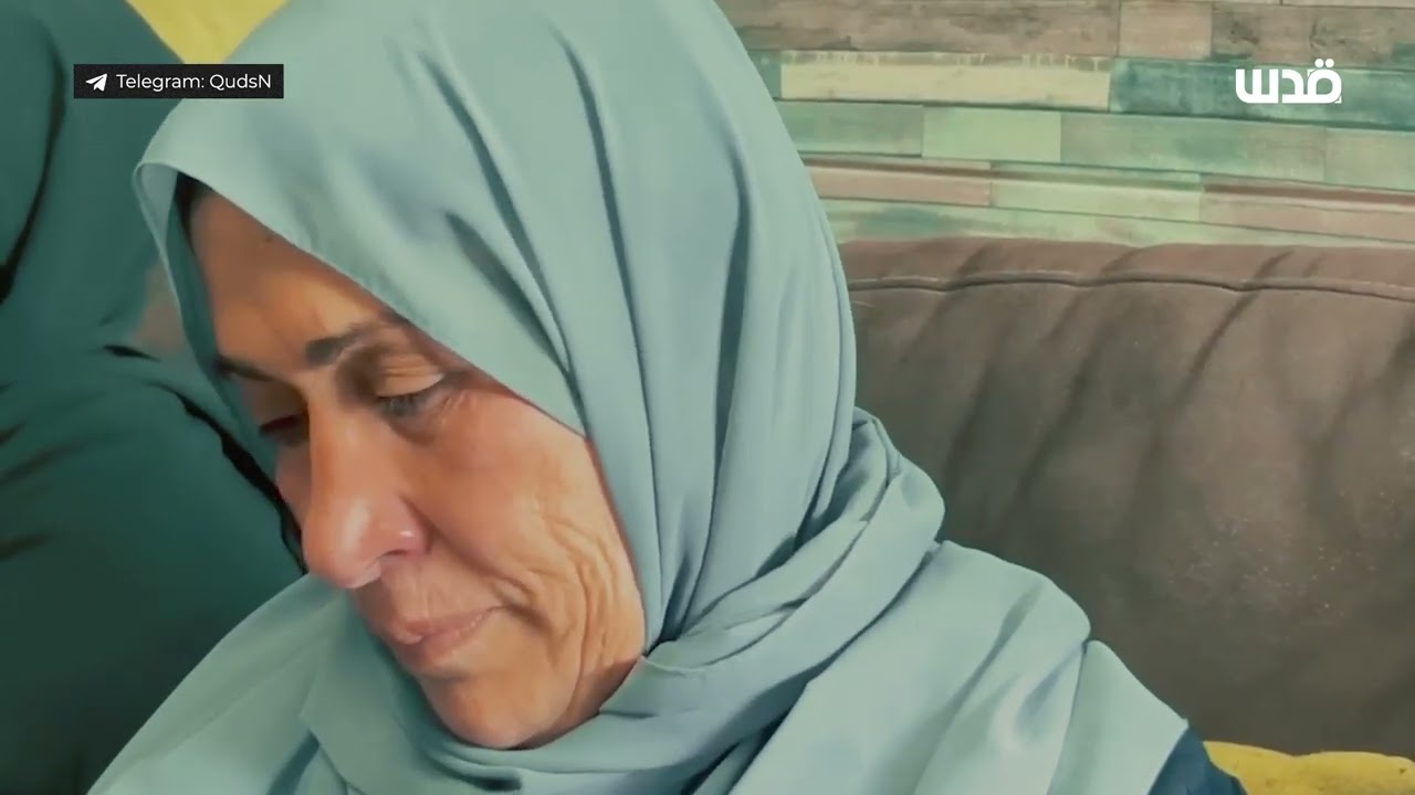 حزن في بلدة بيتا جنوب نابلس خلال وداع جثمان الشاب علاء خضير الذي ارتقى برصاص الاحتلال ليلة أمس.