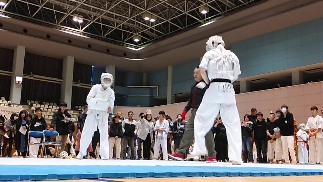 防具部門の一般男子決勝、水田祐介（実武総本部）が優勝