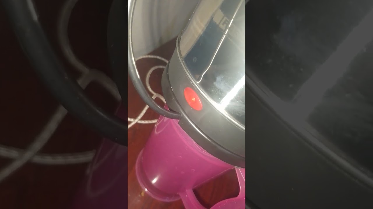Do you know that this kettle boils in less than 5minutes? 