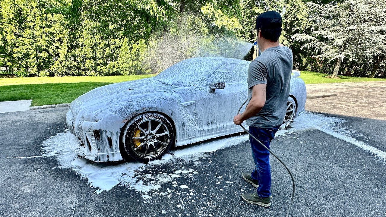 Nissan GTR T-SPEC Weekend Wash & Talk | Удаление невероятного количества пыльцы