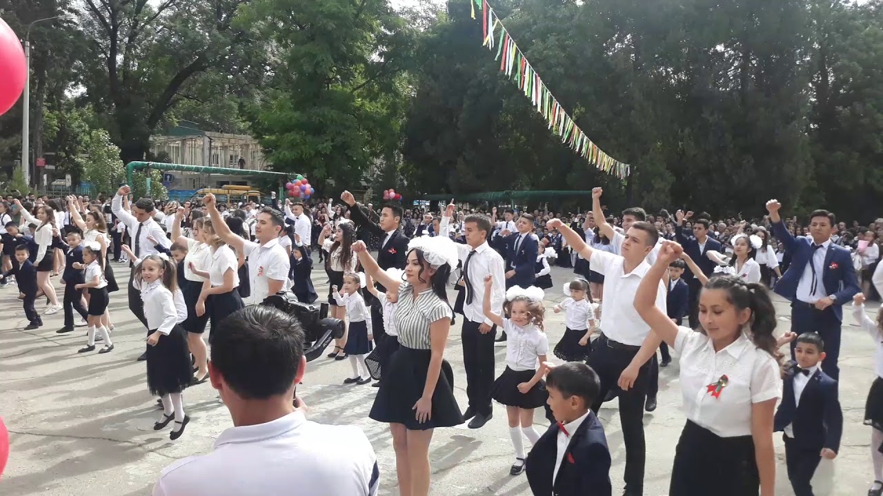 Лучший вальс в мире! 9школа г.чирчик выпуск 2019