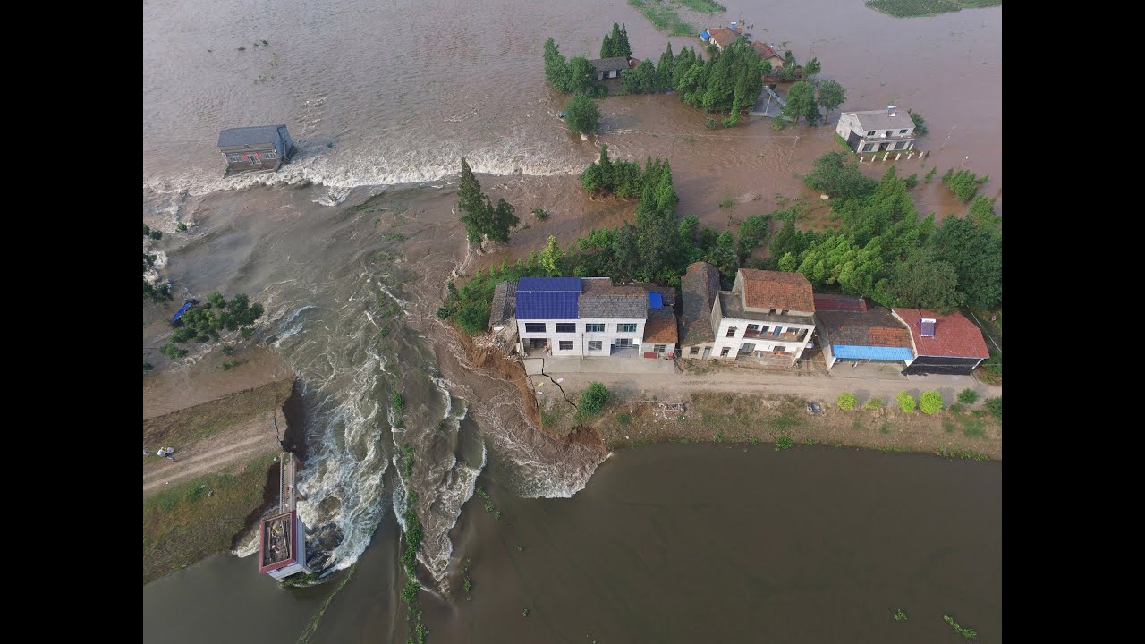 Ferocious mountain floods crash down onto China village