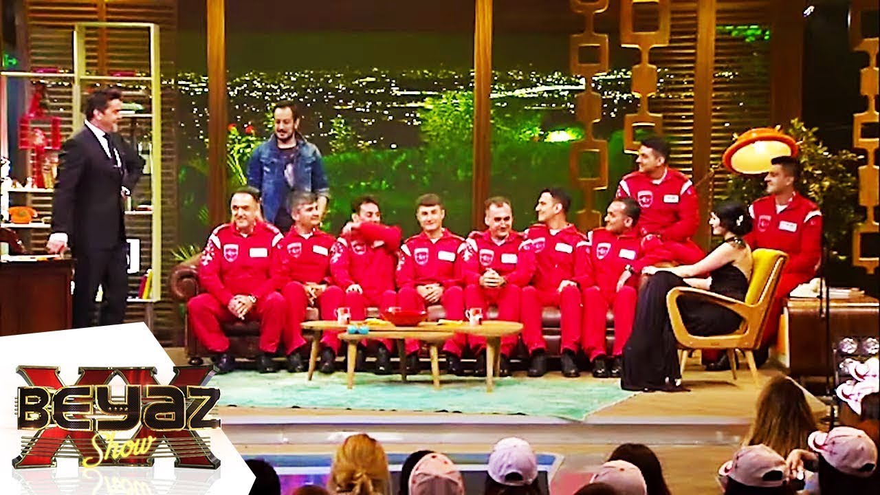 Türkiye'nin Gururu Türk Yıldızları Ekibi Beyaz Show'da! - Beyaz Show