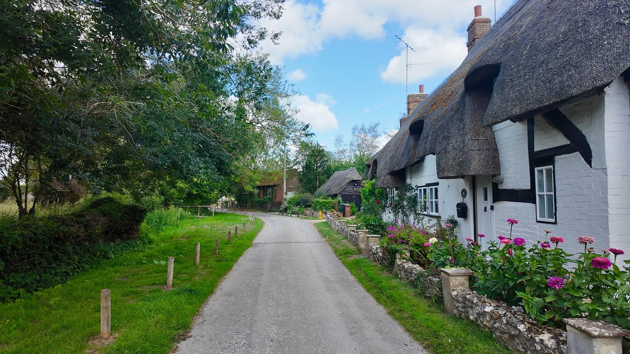 #37 Peaceful Village Walk in Hampshire.Wherwell & Chilbolton.Countryside Nature,River & Cows Grazing
