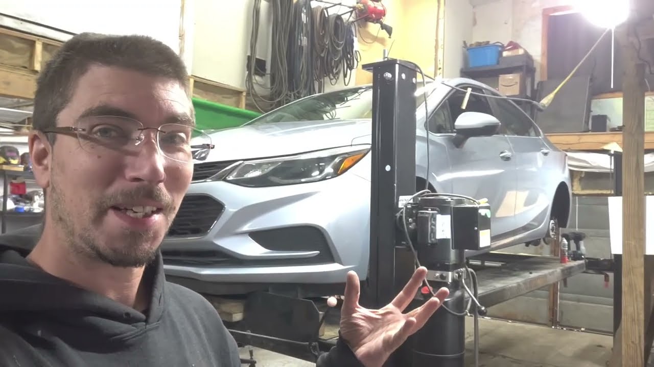 Проблема с 4-стоечным подъемником &mdash; это отрицательная сторона маленьких автомобилей.