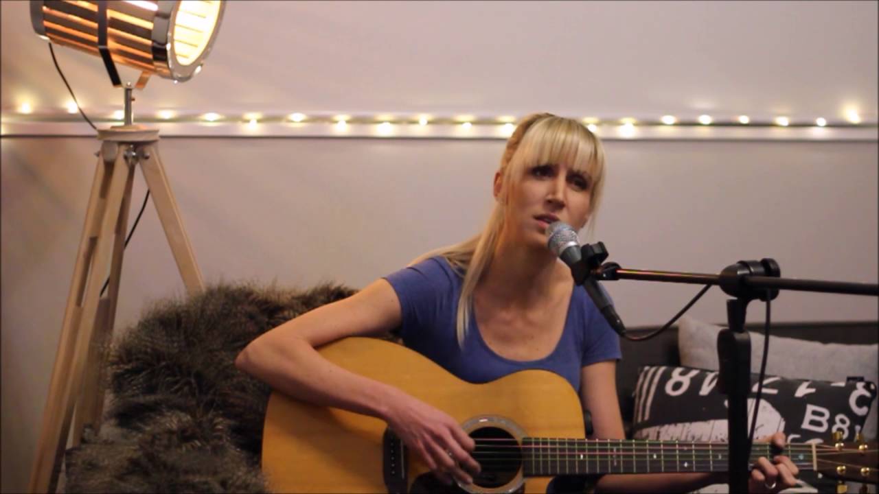 Nikita - Elton John cover by Lee Martin