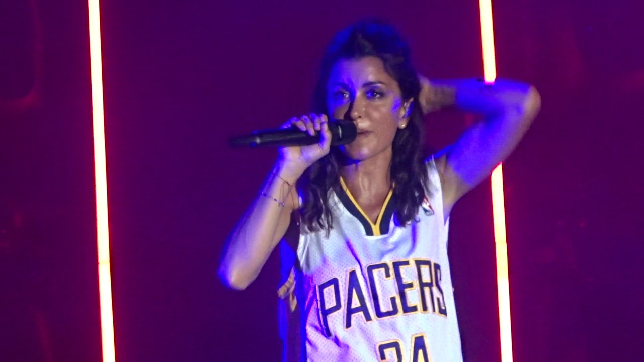 JENIFER EN ESTIVALS.  JE DANSE. (18) La Tranche sur Mer.23.07.2019.