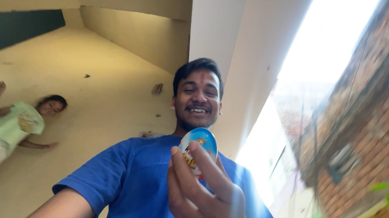 Puchki ka kinder joy liya😁