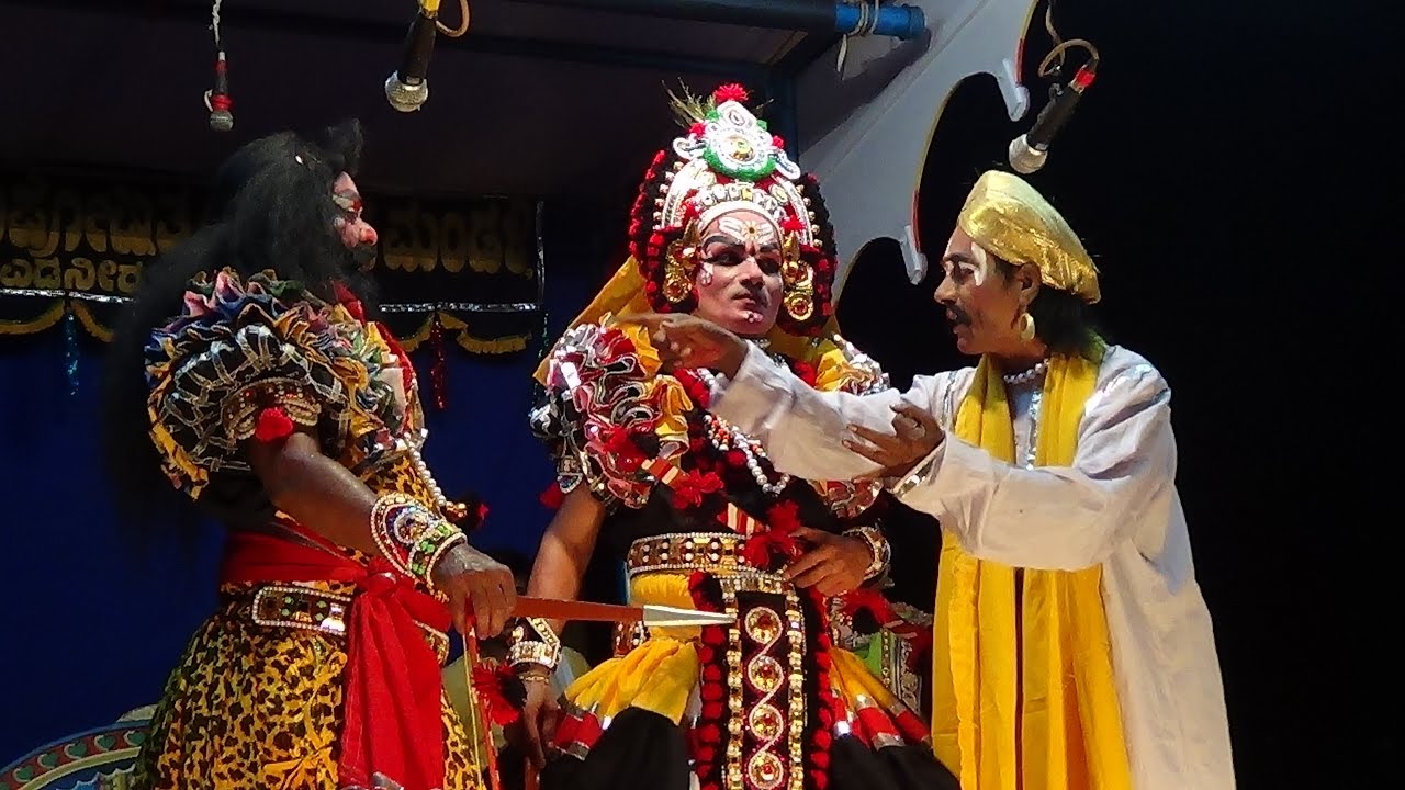 Yakshagana -- Madhuchakra - 10 - Kannadikatte - Venoor - Sampaje - Bantwala - Hiliyana - Padre