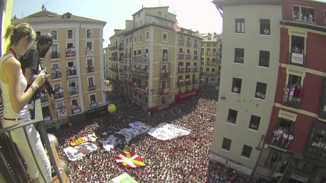 'Time-lapse' del chupinazo de San Fermín 2015