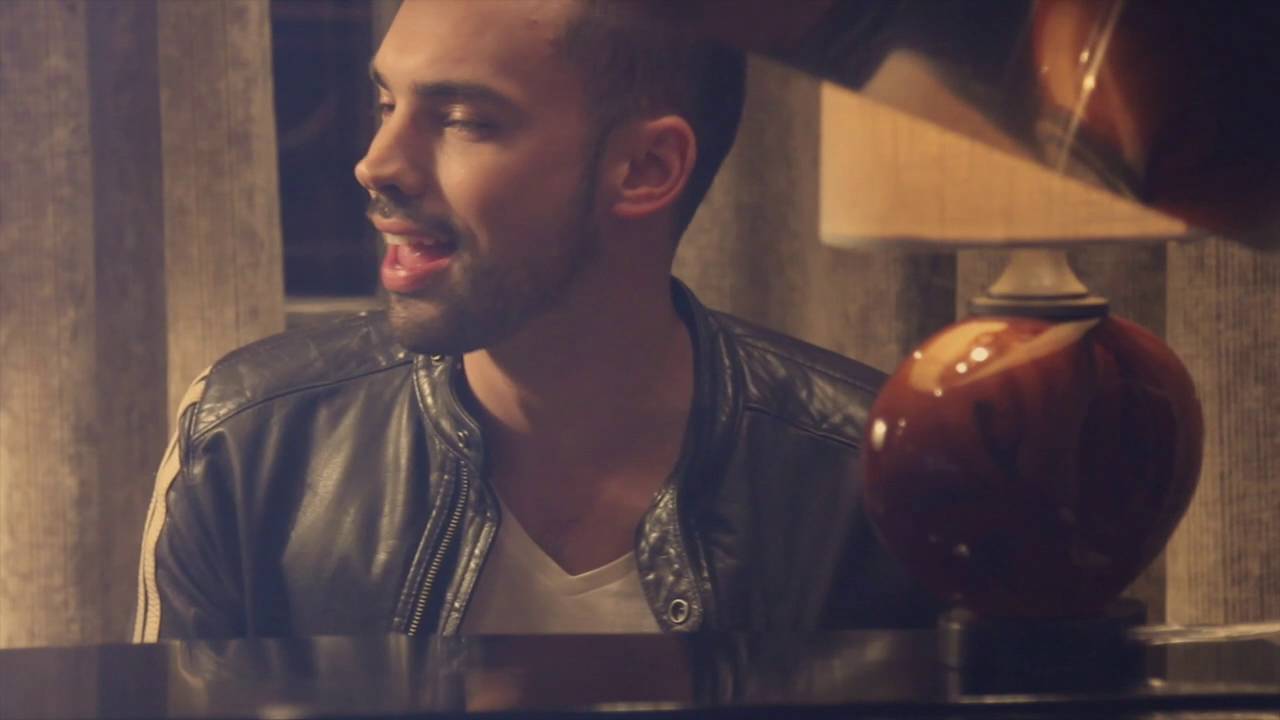 Make Me... - Britney Spears (Cover by Nicholas Connell)