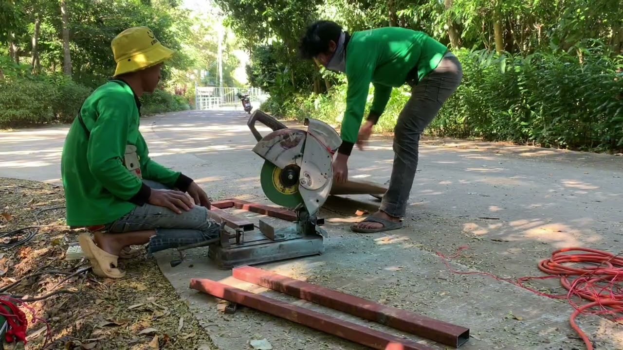 Reposition the water boom motor 