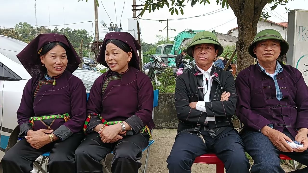 Giao lưu hát shi hội xã chiến thắng 20 tháng giêng 