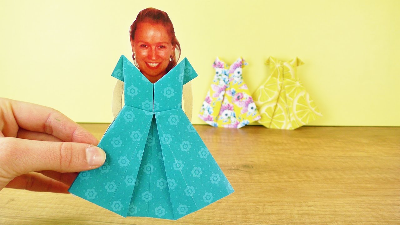 Origami Kleid f&uuml;r KATHI | Puppen Kleidung selber machen aus Papier und Cooles Styling ausprobieren