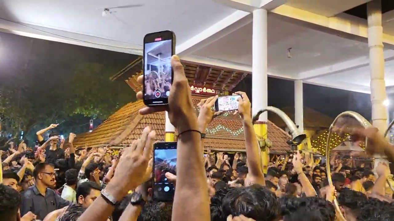Poyilkave Sree Durgadevi Temple melam 2024