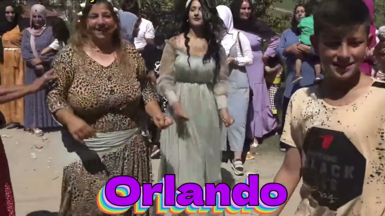 Gypsy girls, let's dance (Portuguese rumbas to dance to in Orlando)