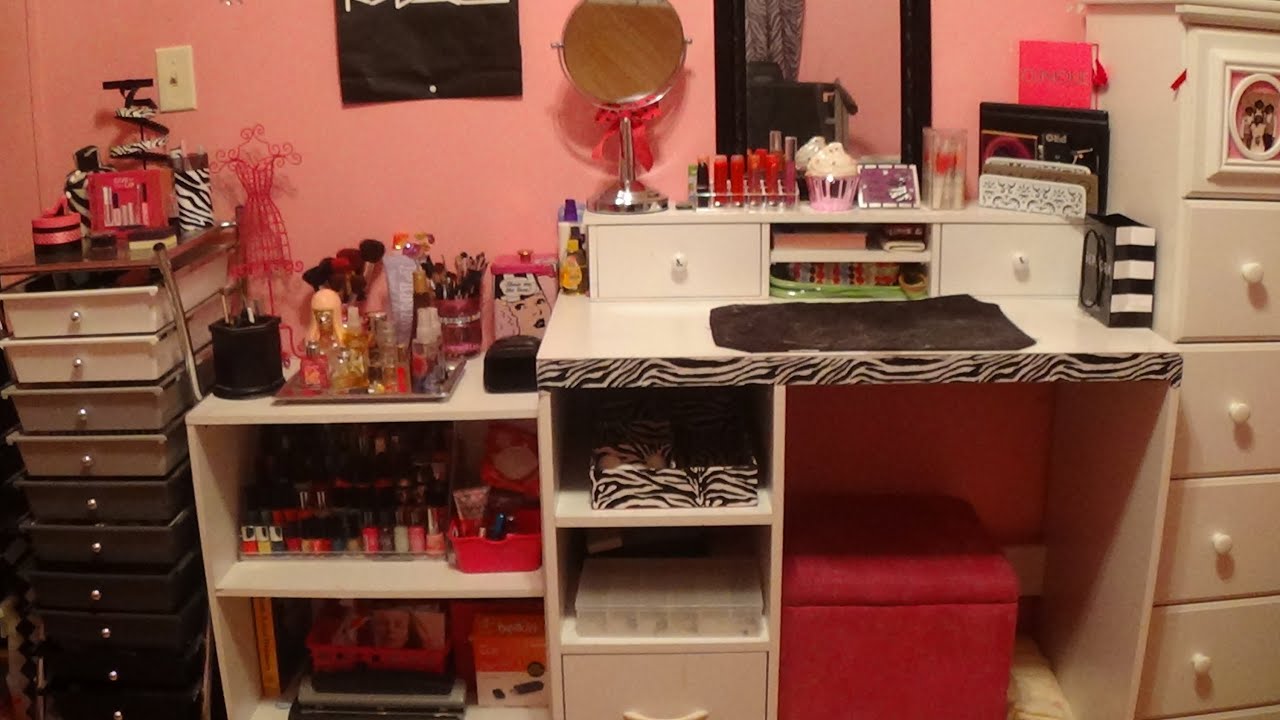 Makeup Collection of a 14 Year Old!