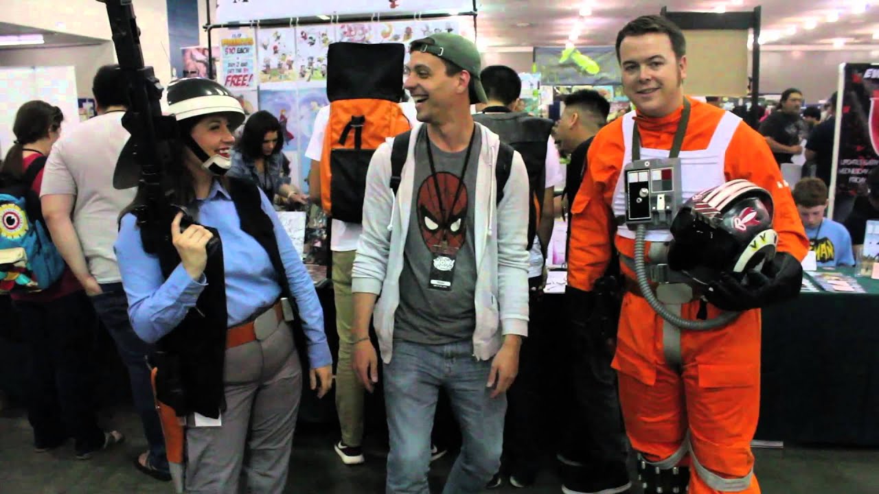 50 High-Fives at BigWOW! Comicfest 2014