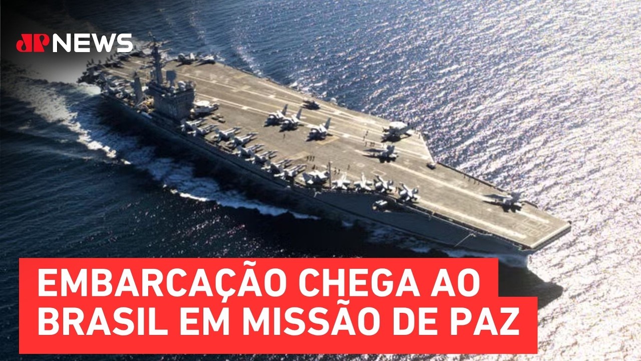 Американский авианосец привлекает внимание в Рио-де-Жанейро.