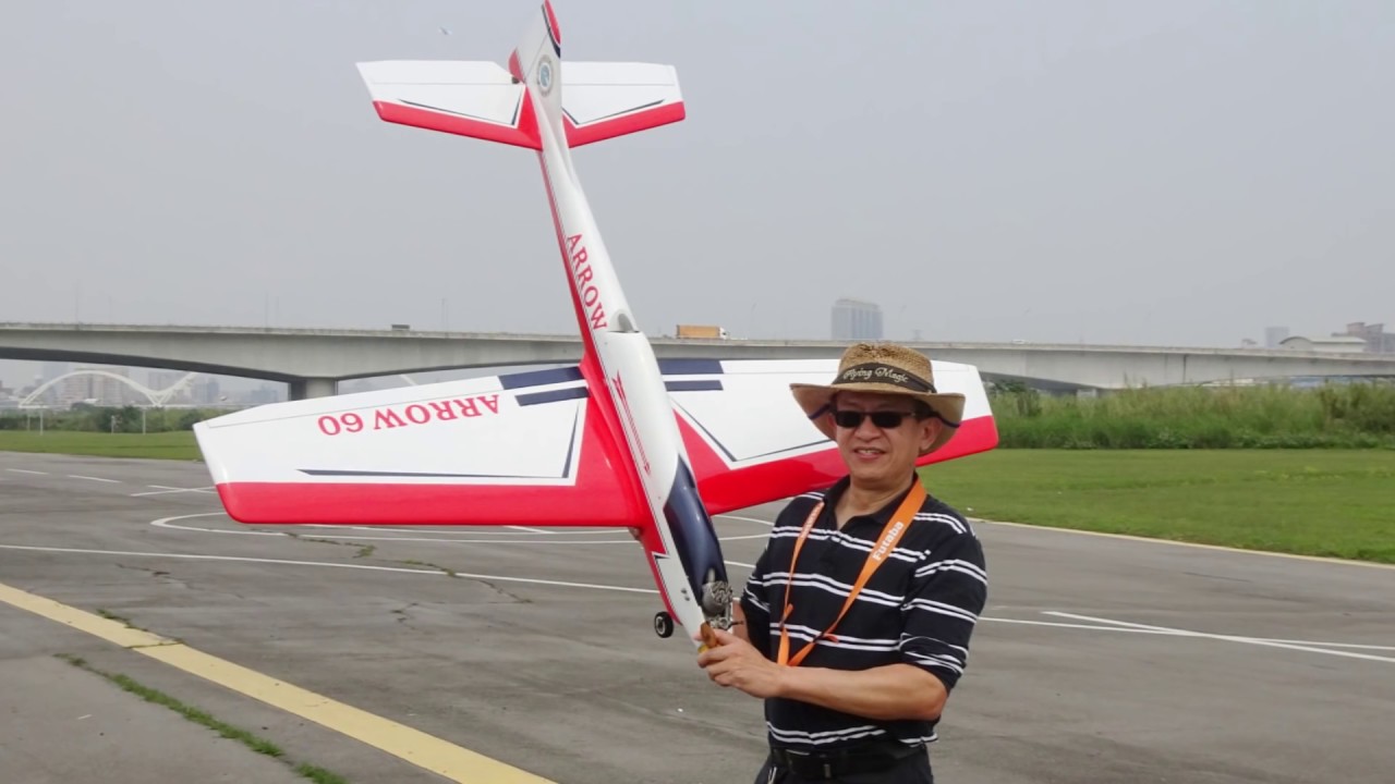 ARROW 60 1979F3A世界冠軍機種 OS-61後排