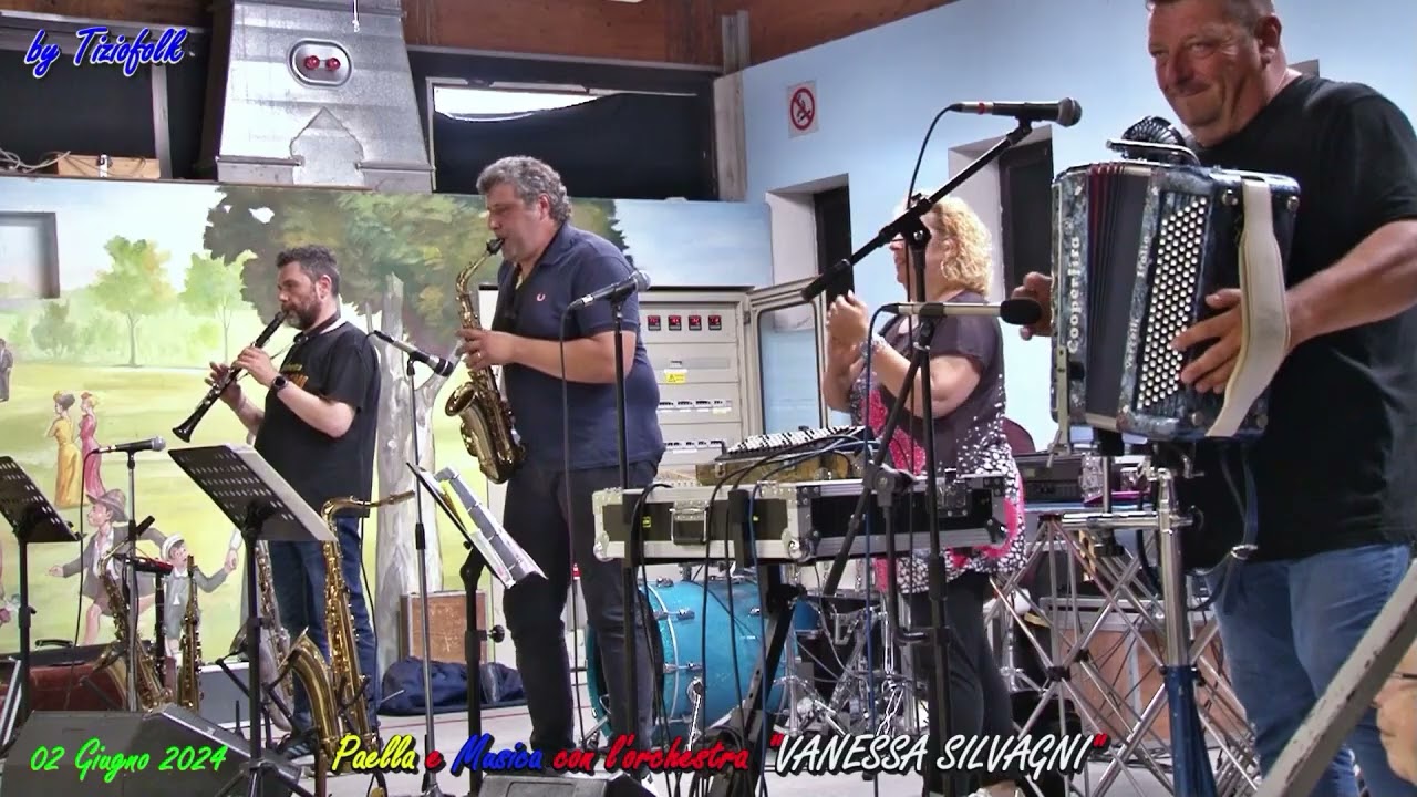 CAPINERA polka di Casadei eseguita dall'orchestra VANESSA SILVAGNI al PAELLADAY
