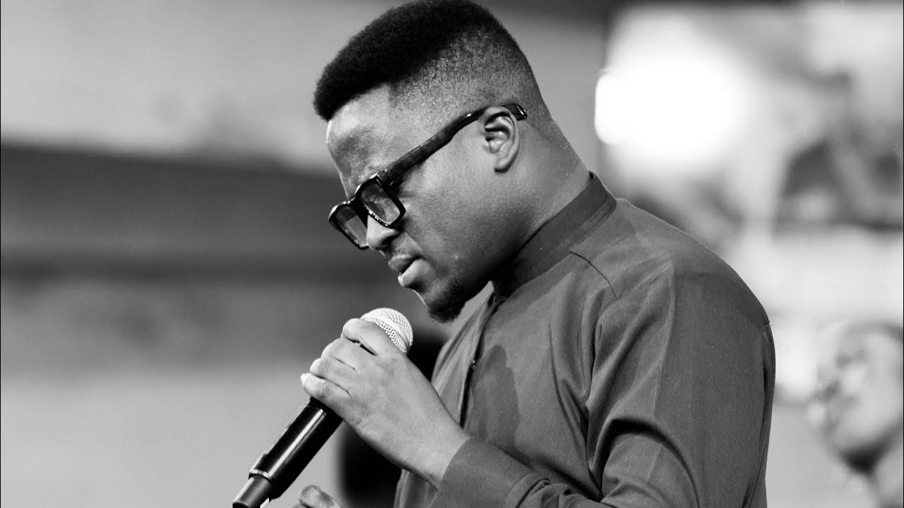 || POWERFUL WORSHIP MINISTRATION || NOAH KWAKU BOAKYE YIADOM || ICGC KHARIS TEMPLE TEMA || 