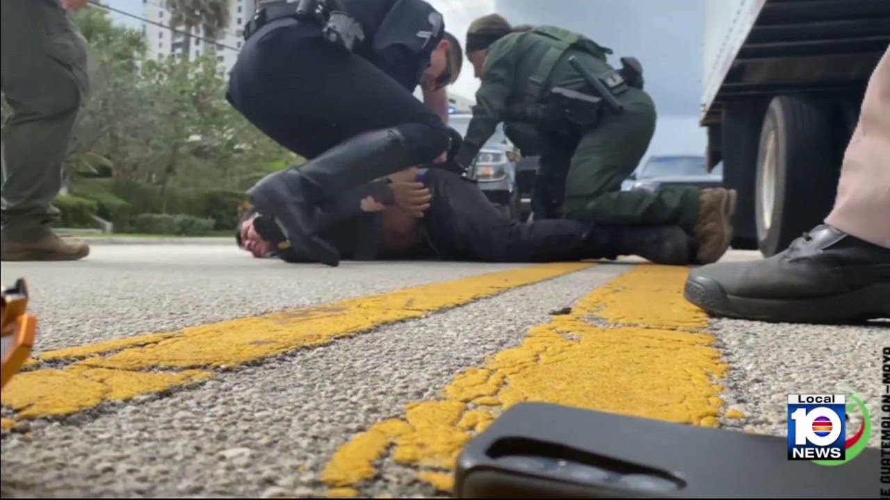 Miami activists record ICE encounters, decry treatment of immigrants
