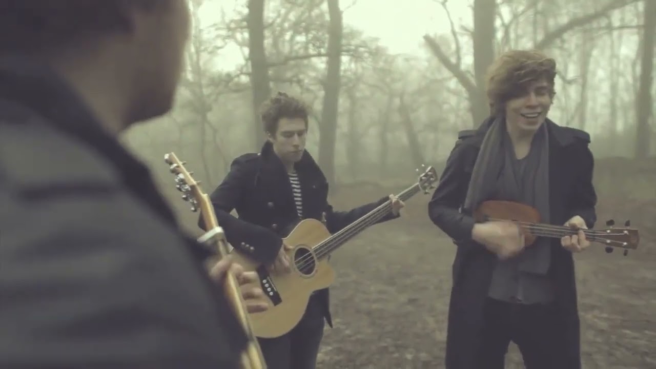 Burberry Acoustic - Yoko by Pegasus Bridge