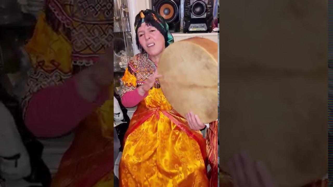zid ayema anroh 💞 na souad chante folklore kabyle avec sa belle voix 🎙et sa maîtrise de bendir🥰