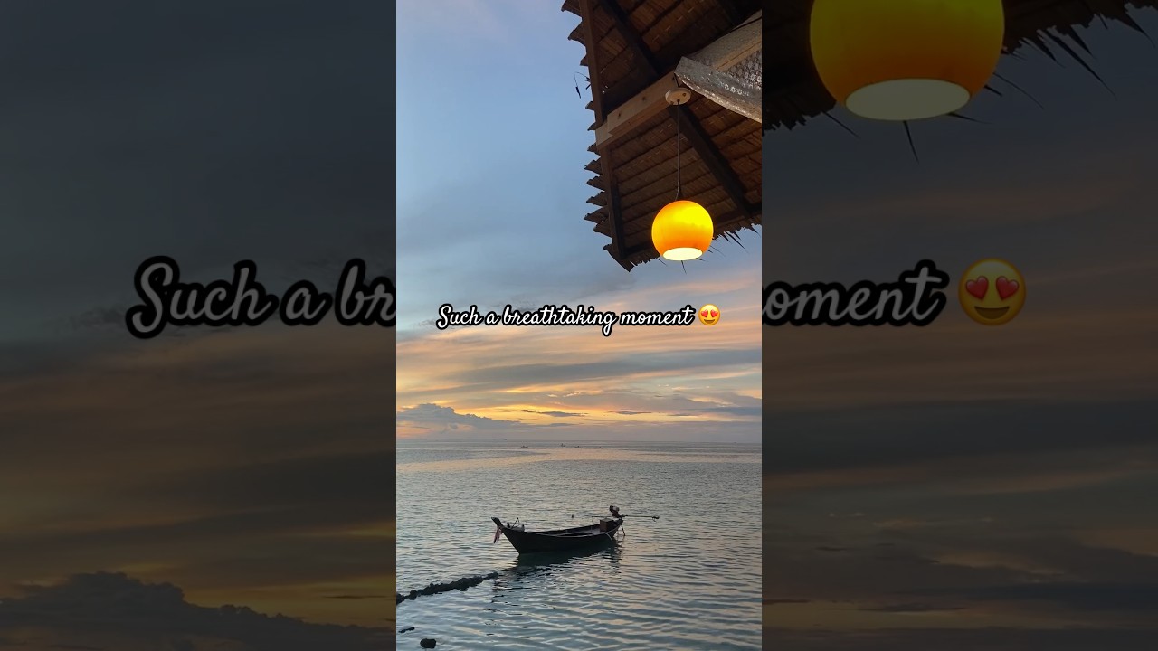 Just moment between moments 😍#travel9 #travel #sunset #sunsetview #view #vacationideas #ytshorts