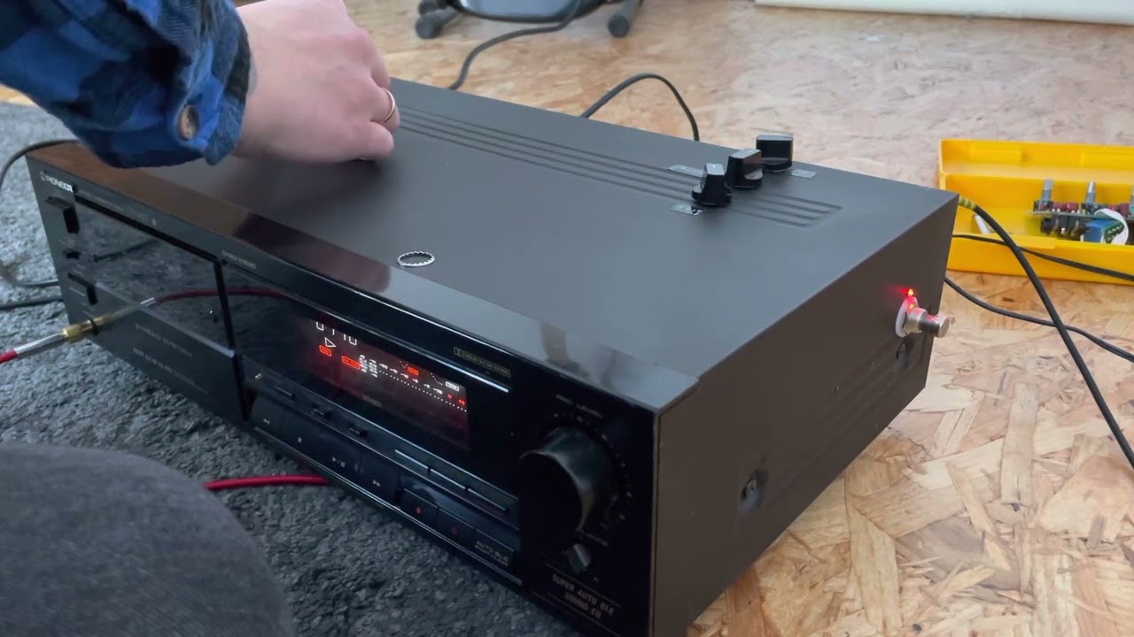 I plugged a guitar in to a cassette deck (DIY Tape Echo)