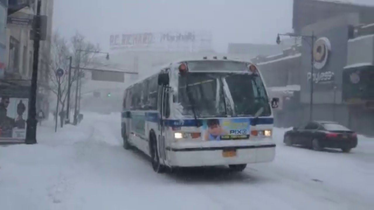 MTA New York City Bus Novabus RTS 4973 on the Bx12 +Select!