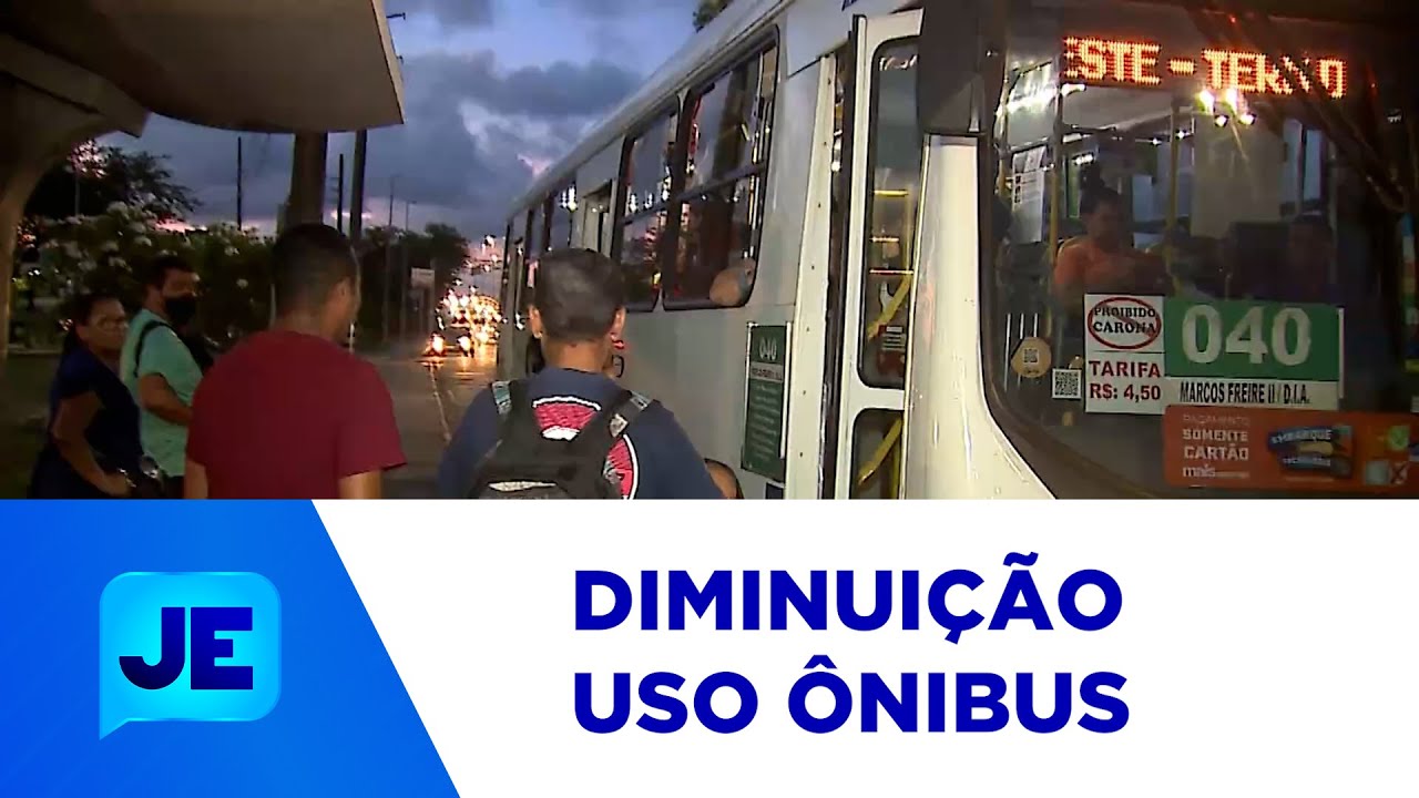Cai o uso de ônibus para locomoção dentro das cidades nos últimos 7 anos - JE