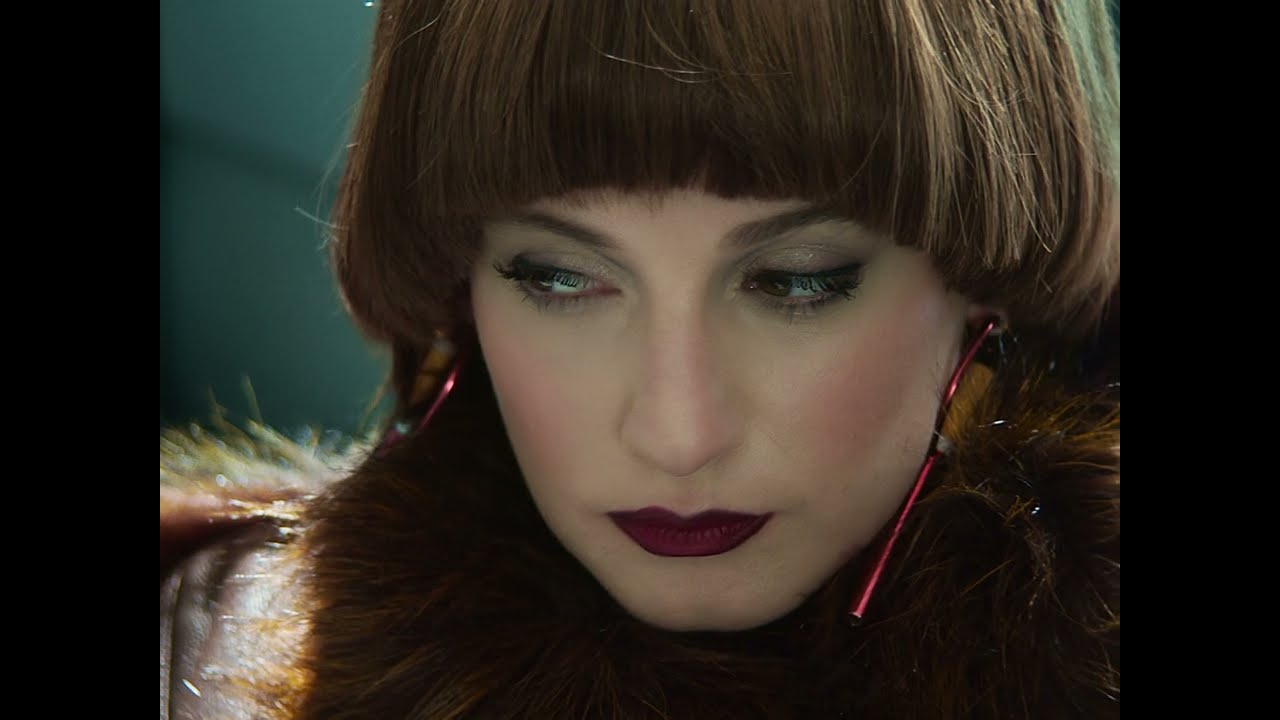 Noémie Wolfs - A Little Bit