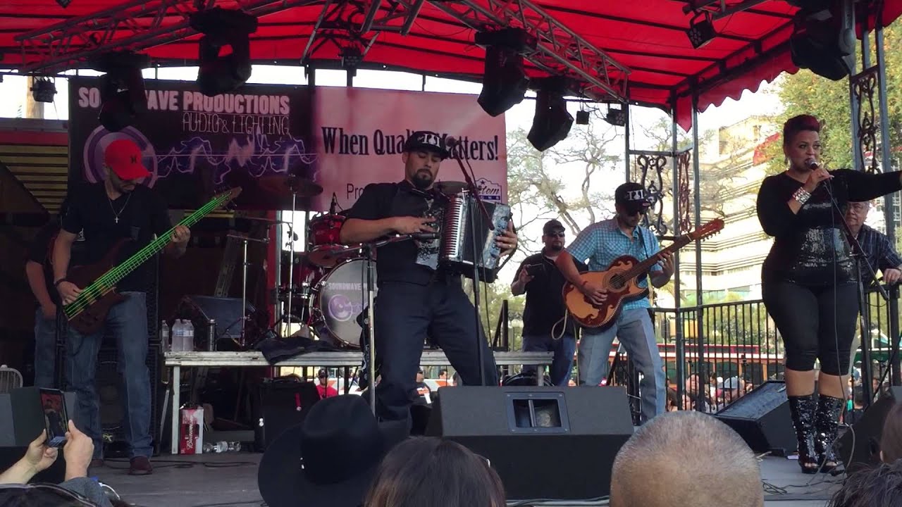 El Conjunto Baraja de Oro Tejano Fan Fair 2015 San Antonio