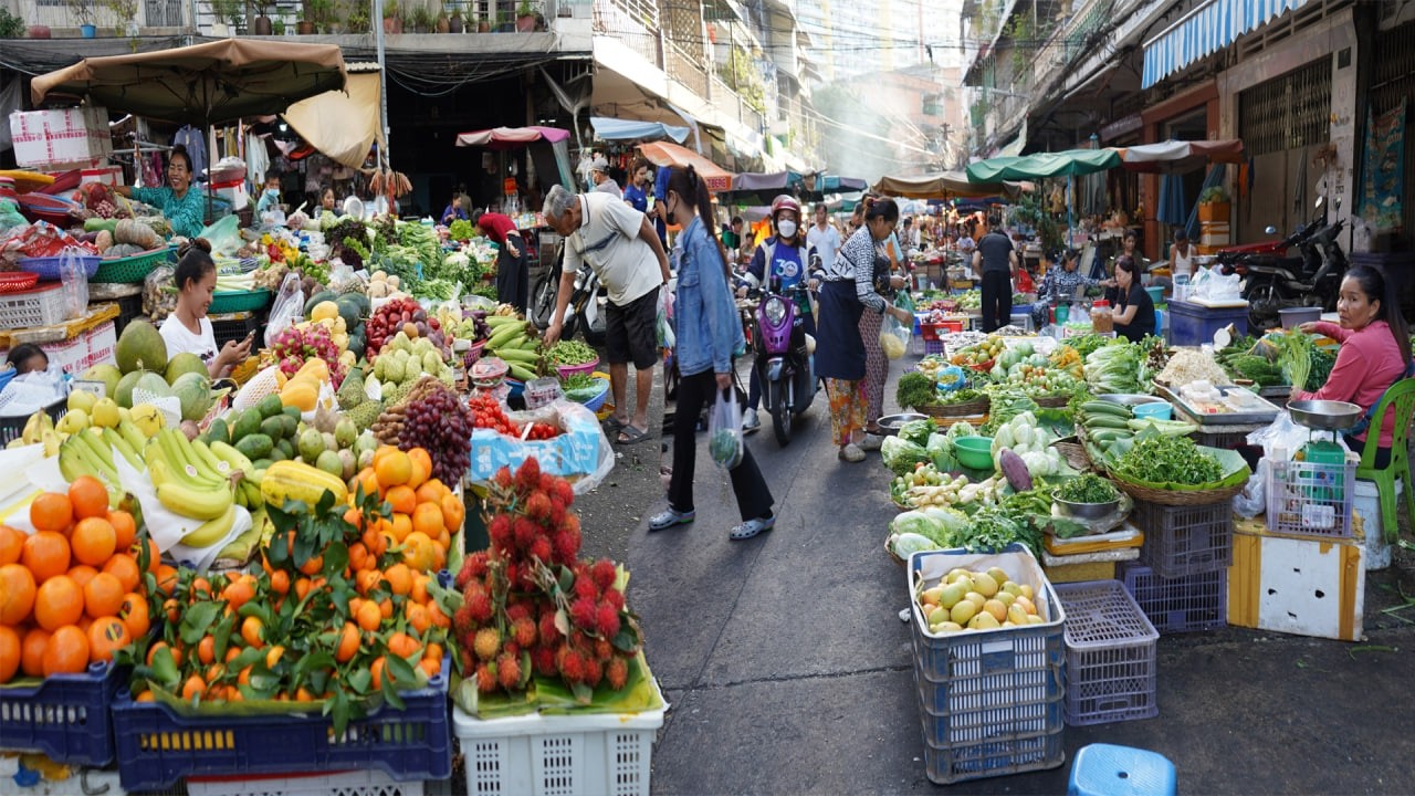 Best Countryside Food @Phnom Oudong Resort 2026 - Plenty Fresh Vegetable & Lifestyle In Market Tours