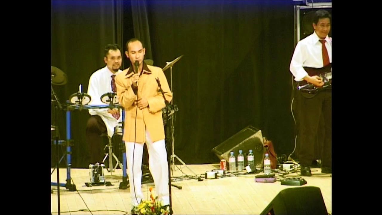 Eh srey sros tov na អេស្រីស្រស់ទៅណា / Yub pises man យប់នេះពិសេសម៉ែន