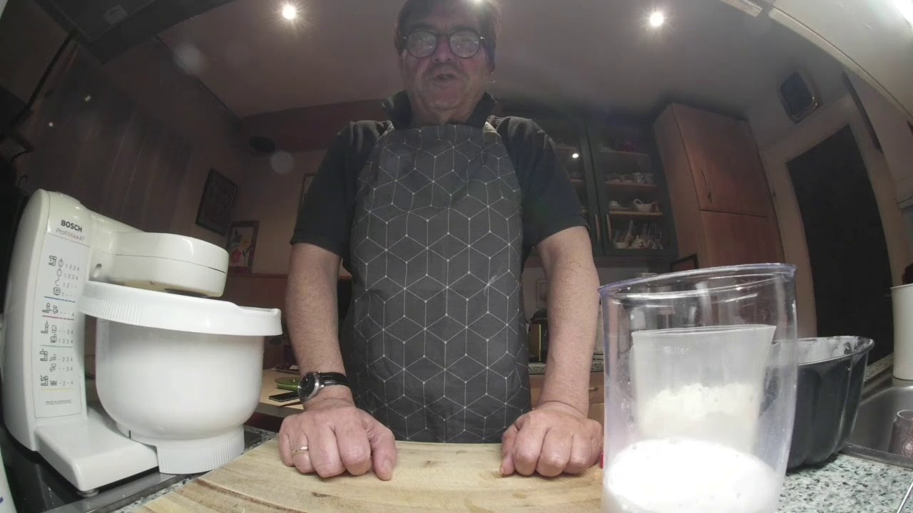 Кекс с мая