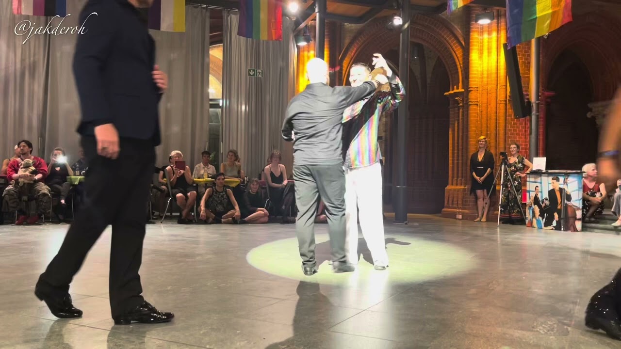 Celebrando Astrid  Weiske @ Heilig Kreuz Kirche, Berlin en el Queer Tango Festival.
