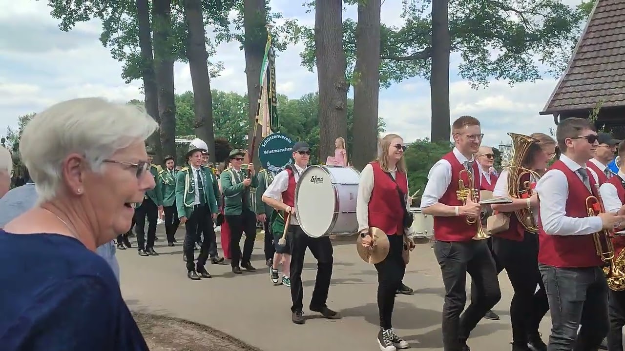 Jubelschützenfest Suttrup 2025 der Festumzug