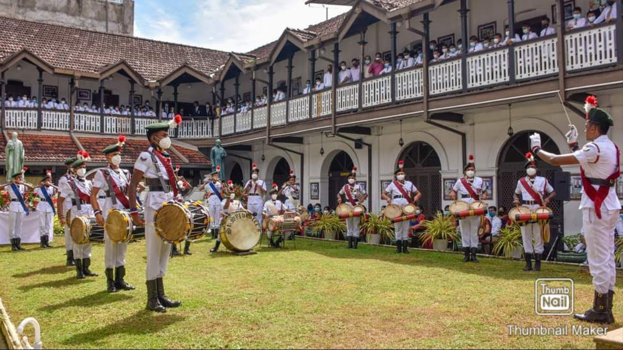 කොළොම්පුරේ නුඹ ඉන්නා ඉසව්වේ|St Sylvester's Cadet Band