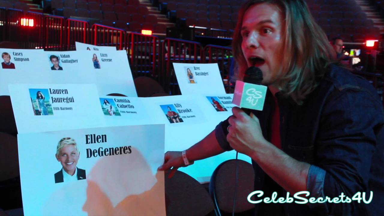 2016 Kids' Choice Awards Seating Card Tour with School of Rock's Tony Cavalero
